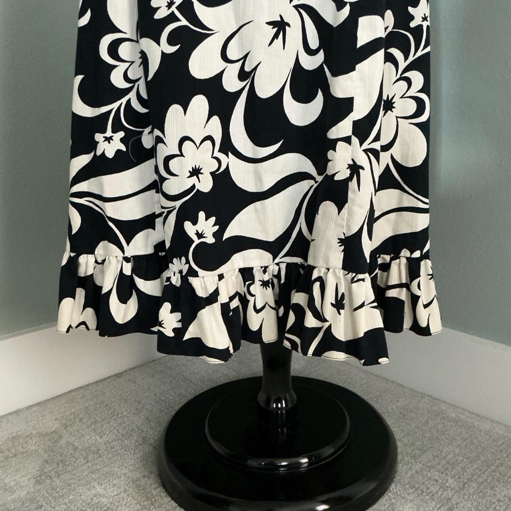 1970s vintage Dark Navy & White Floral Hawaiian Ja-Na Dress - Picture 5 of 9